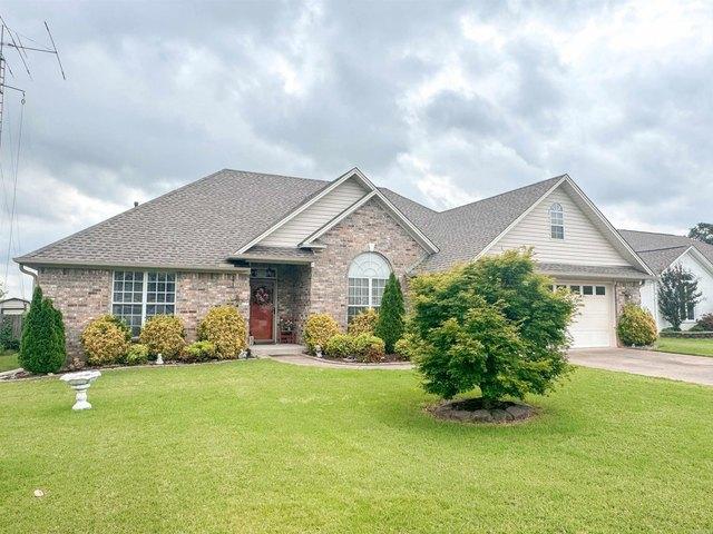1502 Lauren Dr, Searcy, AR 72143