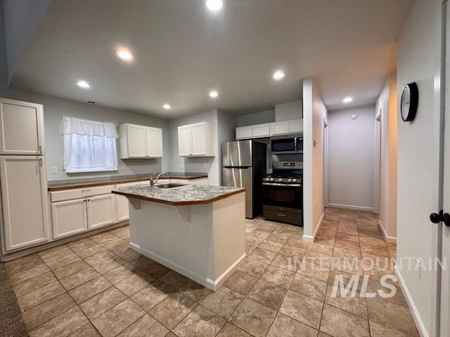 1503 Old Maple Dr