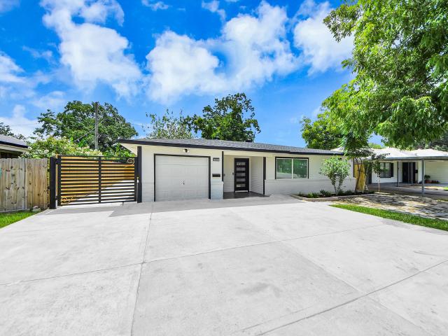 1503 Locklaine Drive