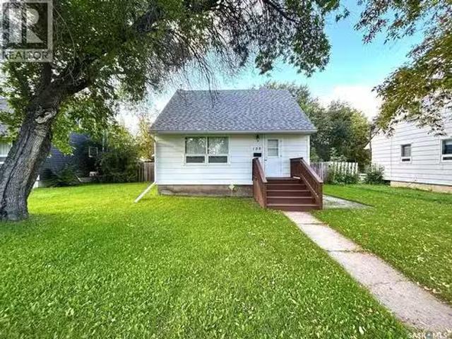 150 24Th Street E, Prince Albert, SK, S6V 1R5 house for sale.
