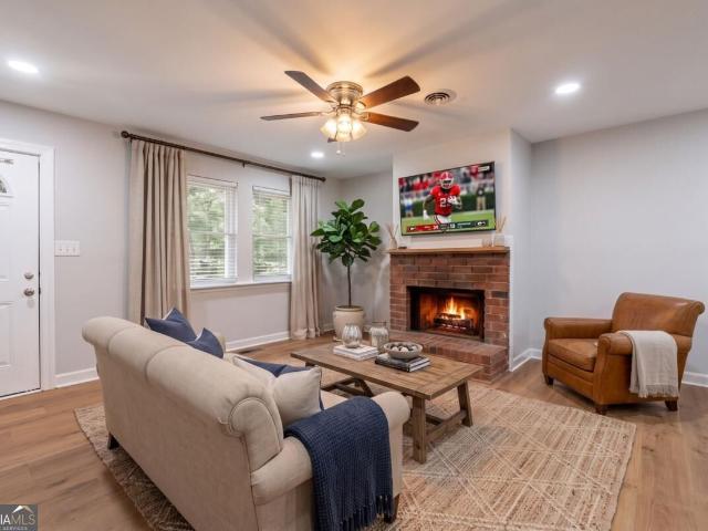 150 Alden Court 150 & 152