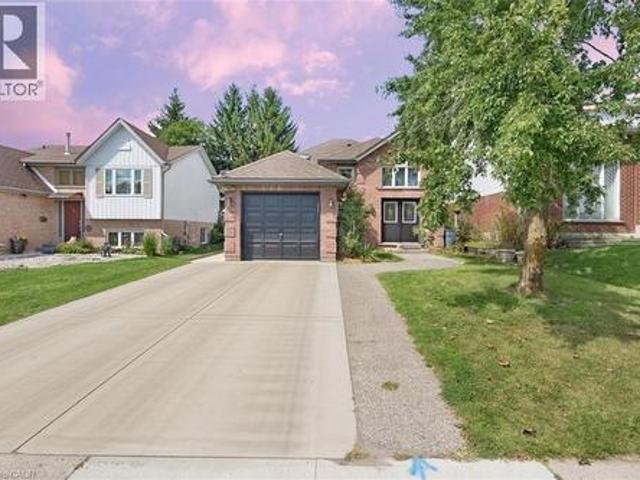150 Bankside Drive, Kitchener, ON, N2N 3E4 house for sale | Listing ID 40868 | Royal LePage
