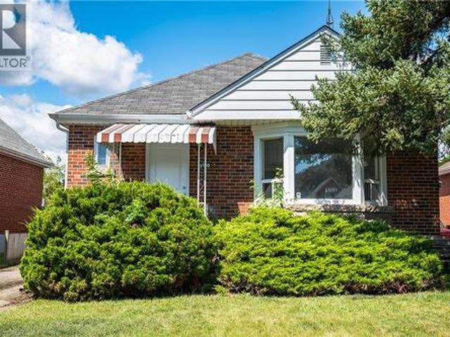 150 Beland Avenue S, Hamilton, ON, L8K 3T6 house for sale | Listing ID 40853 | Royal LePage