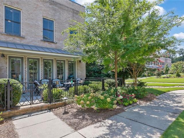 150 Forrest Alley