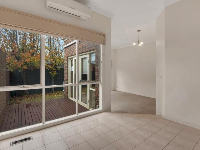 1/50 Hartwood Street, Kew East VIC 3102