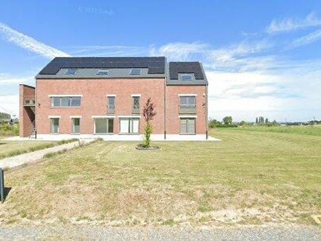 150 m2 apartment for rent in Blégny