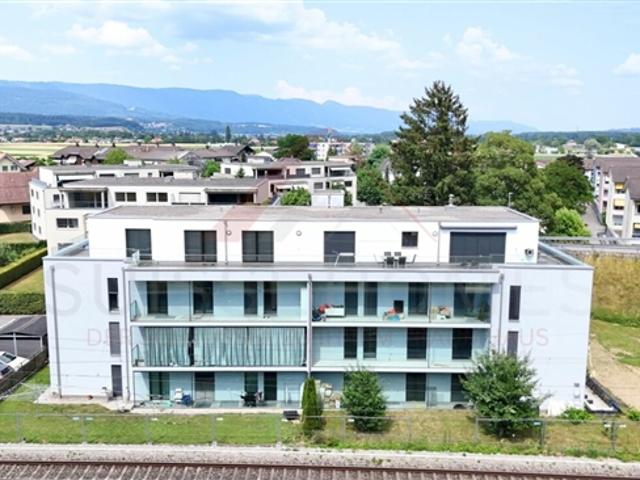 150 m² Bruttowohnfläche | Helle 4.5 Zimmer Wohnung mit 2 Balkonen und Lift