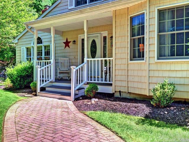 150 N Woods Dr, Wading River, NY 11792 | MLS #986004