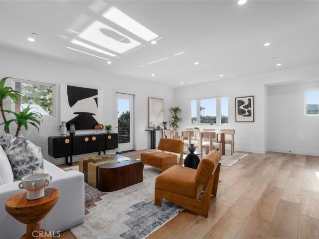 150 S Oak Knoll 202