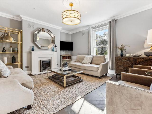 150 Southgate Road, De Beauvoir Town, London, N1 3HX, United Kingdom | 5 bed townhouse for rent #119531583 | Rentberry
