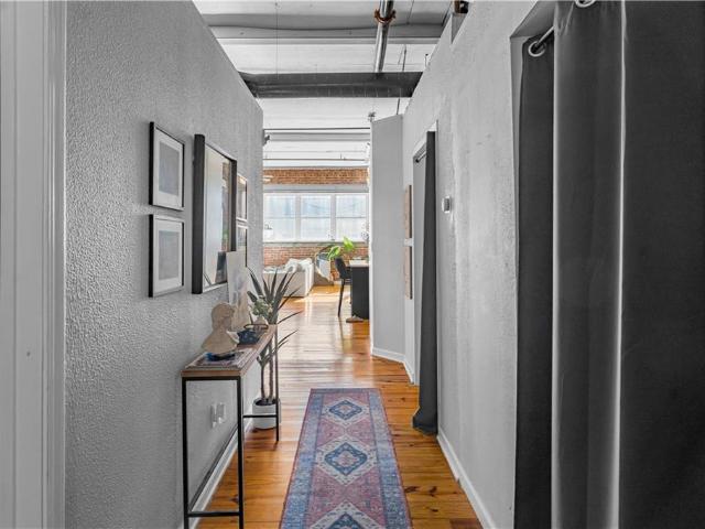 150 Walker Street SW 7