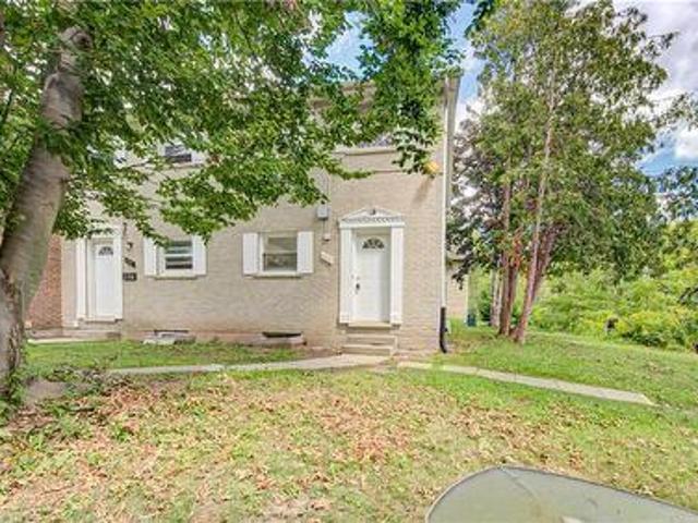 150 Westcourt Place, Waterloo, ON, N2L 2R7 townhouse for sale | Listing ID 40858 | Royal LePage