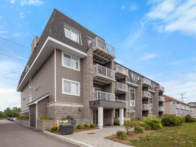 150 Whispering Winds Way 201 Ottawa, ON K1W 0L3