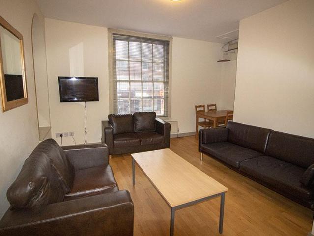 150a, Mansfield Road, NOTTINGHAM NG1 3HW 6 bed maisonette to rent £2,574 pcm £594 pw