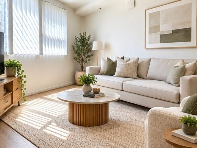 150m Walk To Train Station | Fresh Renovated Home | Street Parking Permit