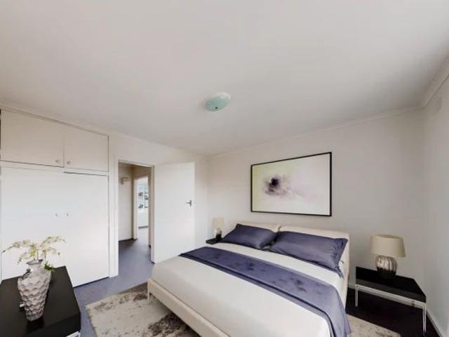15/14 May Road, Toorak, Melbourne