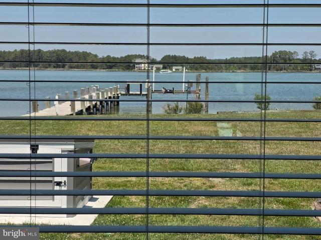 1514 Deep Point Road