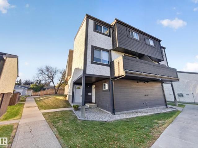 1514A 69 Street Nw, Edmonton, AB, T6K 3R3 townhouse for sale | Listing ID E4512 | Royal LePage