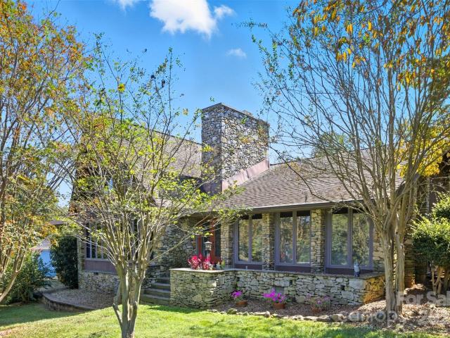 1515 Heatherloch Dr, Gastonia, NC 28054 | MLS #4307