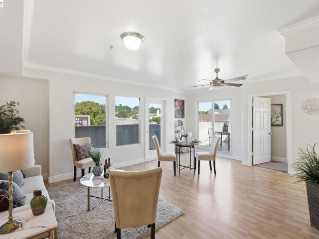 1515 14Th Ave 403
