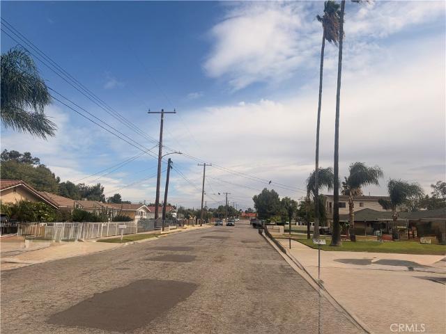 15169 Sequoia Avenue