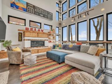 1516 Lakeside Ave, Wahpeton, IA