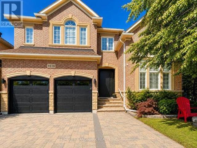 1516 Pinery Crescent, Oakville, ON, L6H 7J9 house for sale | Listing ID W13646 | Royal LePage