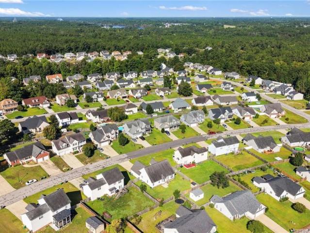 1516 Thoroughbred Trail