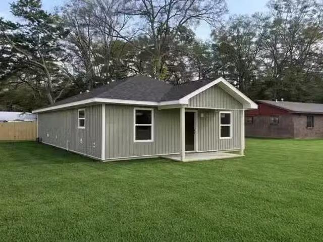 1517 STEWART RD, MOBILE, AL 36605