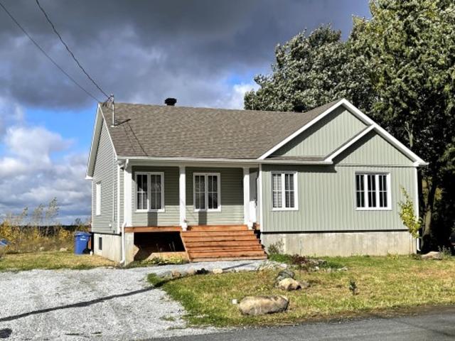 1518 Ch. Des Coteaux, Farnham, QC, J2N 0M2 house for sale | Listing ID 23617 | Royal LePage