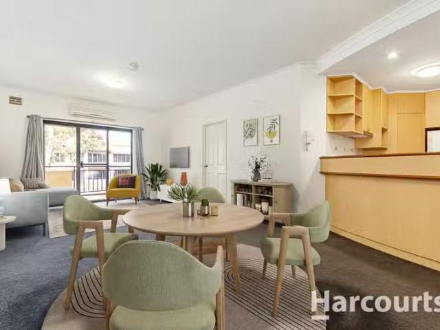 15/18 Kingsbury Road, JOONDALUP, WA 6027 House for Rent
