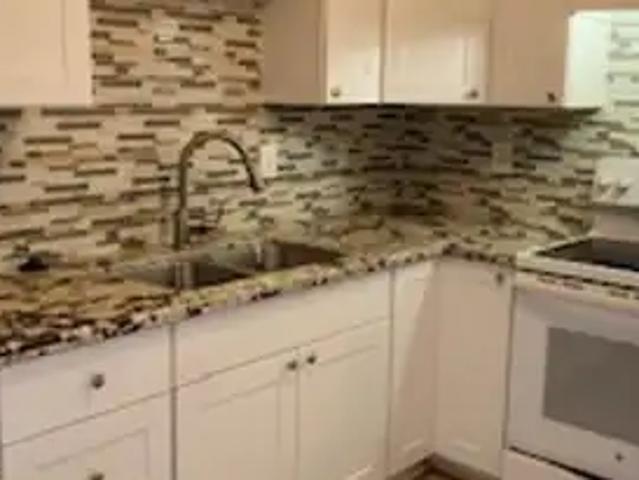 1518 Locust St, 1 bed, 1 full bath