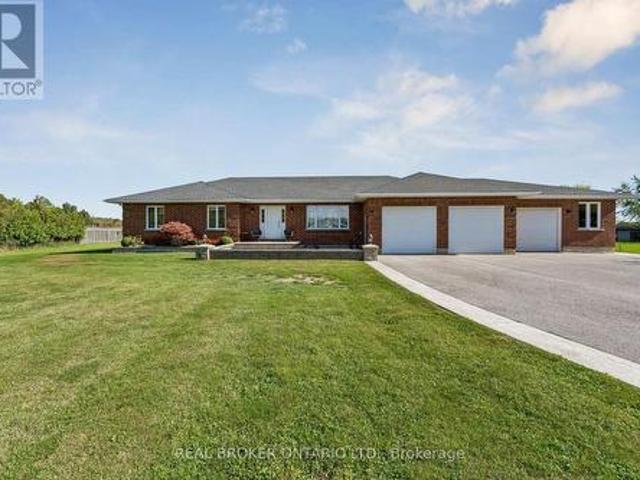 15191 Airport Road, Caledon, ON, L7C 2X9 house for sale | Listing ID W13827 | Royal LePage