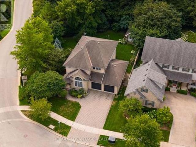 1519 Shore Road, London South A, ON, N6K 4Z5 house for sale | Listing ID X14117 | Royal LePage