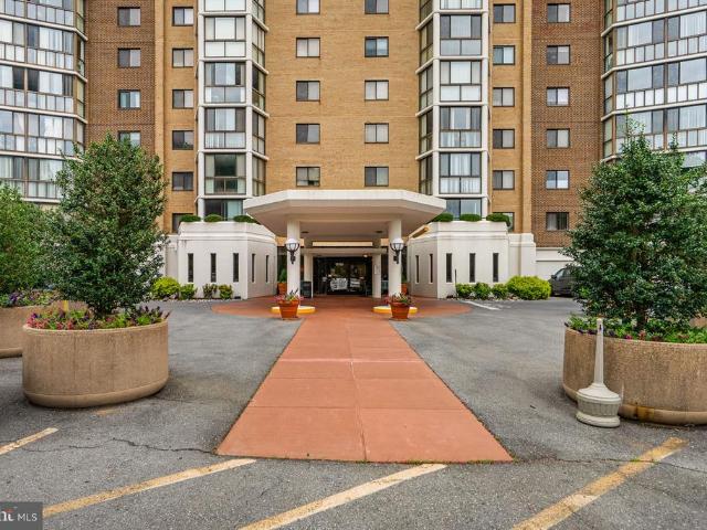 15100 Interlachen Drive # 4 117