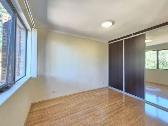 15/102 Herring Road, MARSFIELD Townhouse for rent Listed by F.