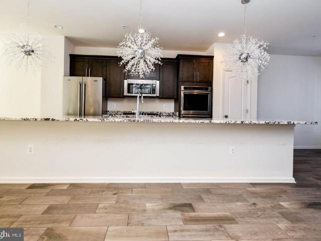 15105 Hogshead Way