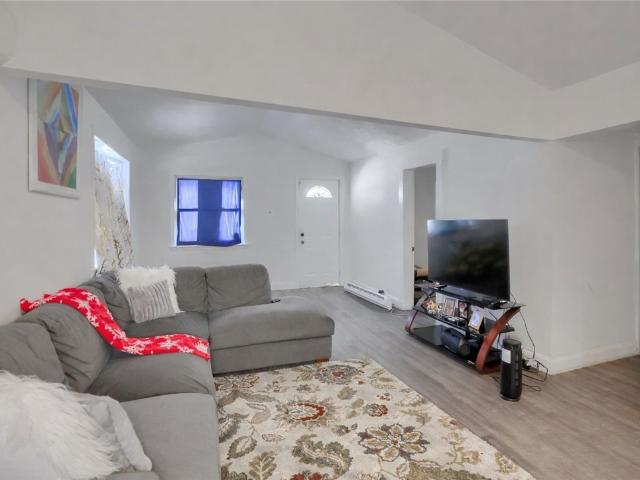 1510 Hiland Ave