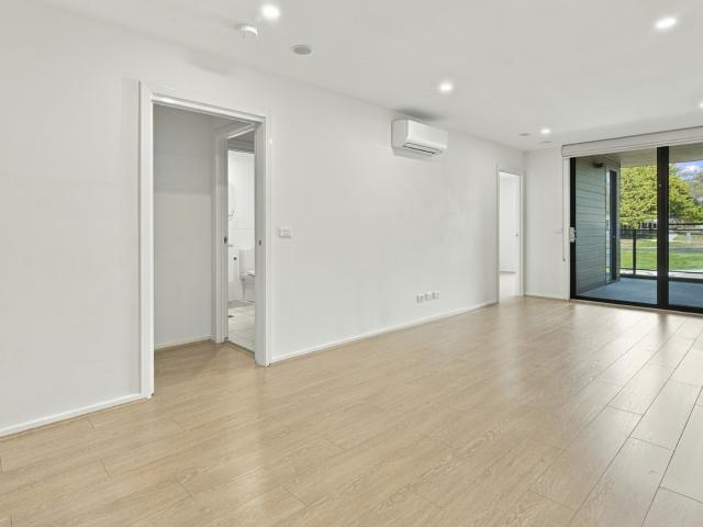 15/111 canberra avenue, griffith act for rent lj hooker
