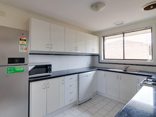 15/114 118 Ferntree Gully Road Oakleigh East, VIC 3166