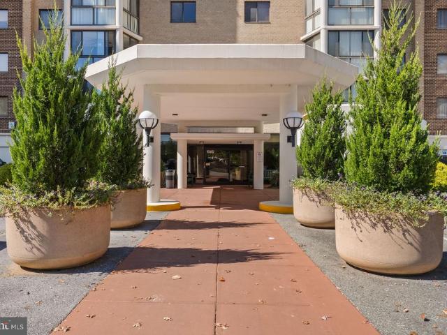 15115 Interlachen Drive # 3 225