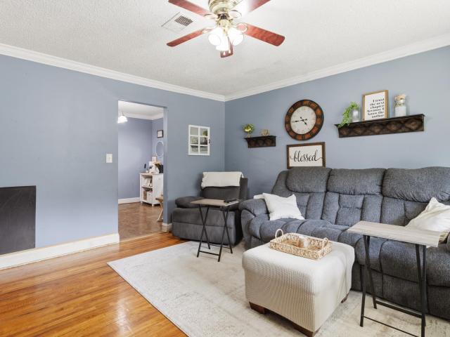 1511 Campbell Loop Road
