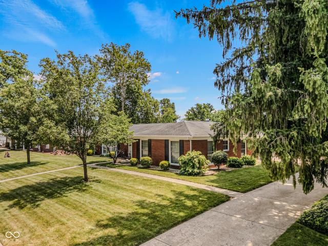 1511 Crescent Drive