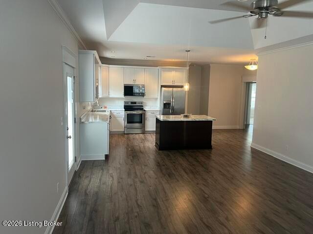 1511 E Crystal Dr # A