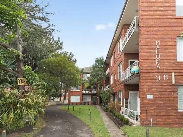 15/11 Gannon Avenue, Dolls Point Apartment for rent Listed by.
