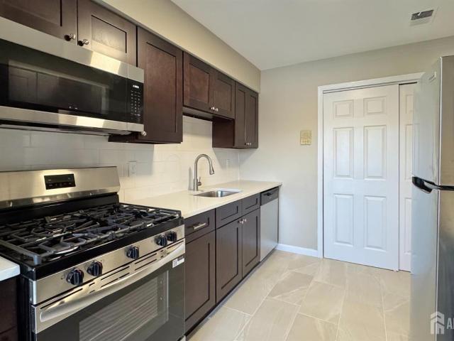 1511 Raspberry Court