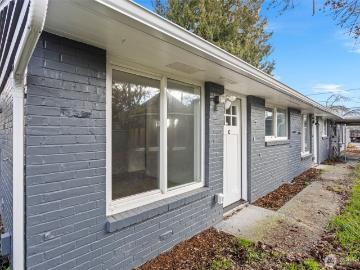 15124 Washington Ave SW, Lakewood, WA 98498 | MLS #2464