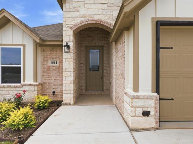 1512 Oleander Drive