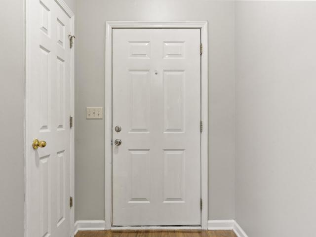 1512 Amberley Woods Circle