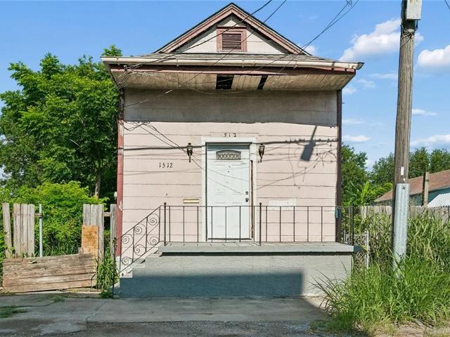 1512 Arts Street
